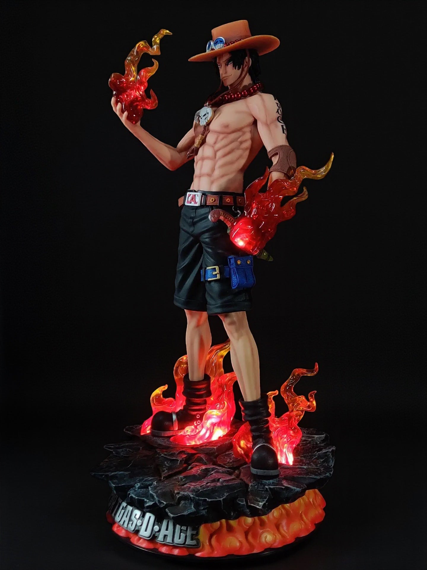 Ace/Zoro/Luffy: 70-73cm